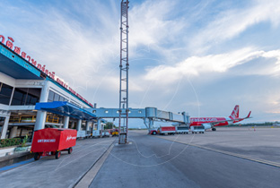 Surat Thani Airport - The Halfway to Paradise