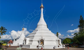 Mae Hong Son وات فرا ذات دوي كونغ مو