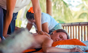 Naka Island Aprender massagem tailandesa