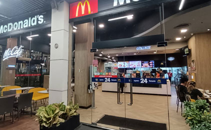 McDonalds The Nine Center Rama 9