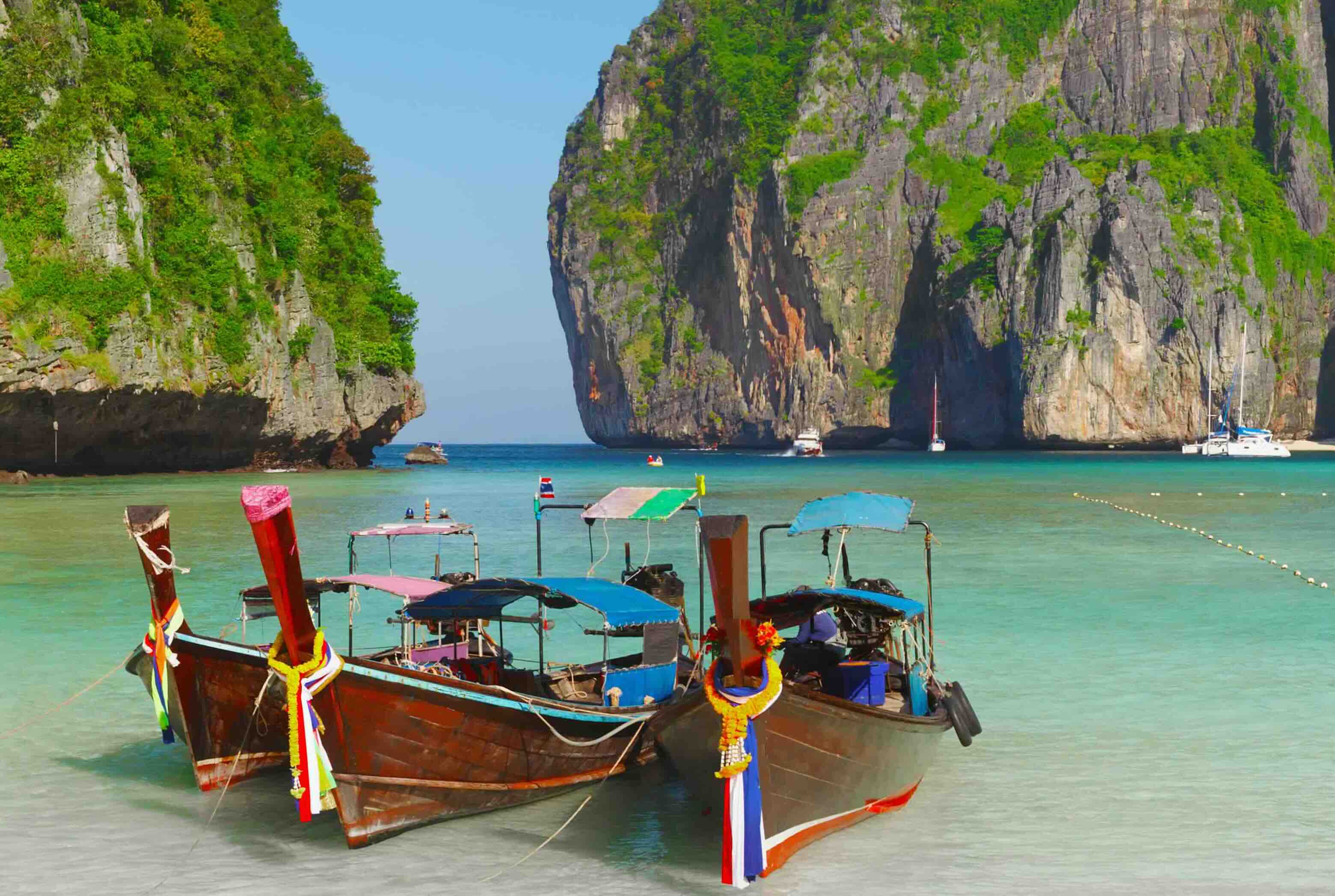 To Koh Phi Phi Ferry & Speedboat Transportation