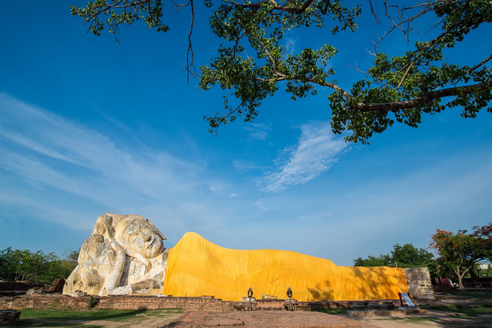 Wat Lokayasutharam, Ayutthaya